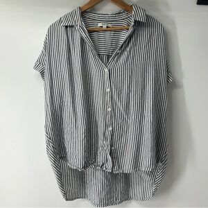 Madewell | Grey and White Striped Button Down Shirt